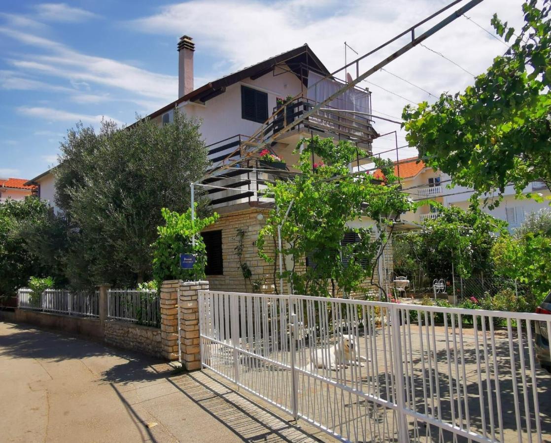 Apartments Milenko Vodice Exterior foto