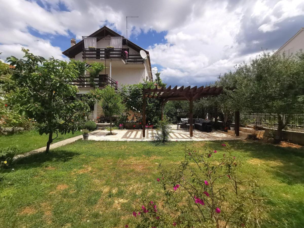 Apartments Milenko Vodice Exterior foto