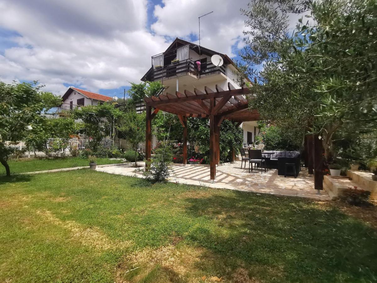 Apartments Milenko Vodice Exterior foto