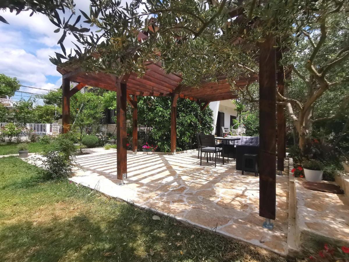 Apartments Milenko Vodice Exterior foto
